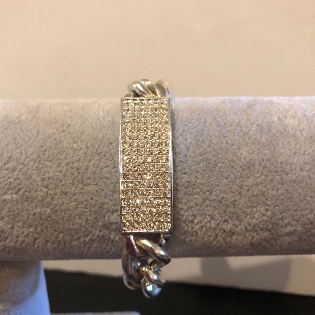 Kenneth Cole Id Style Bracelet Silver Tone With Rhinestones Toggle Closure 23$
